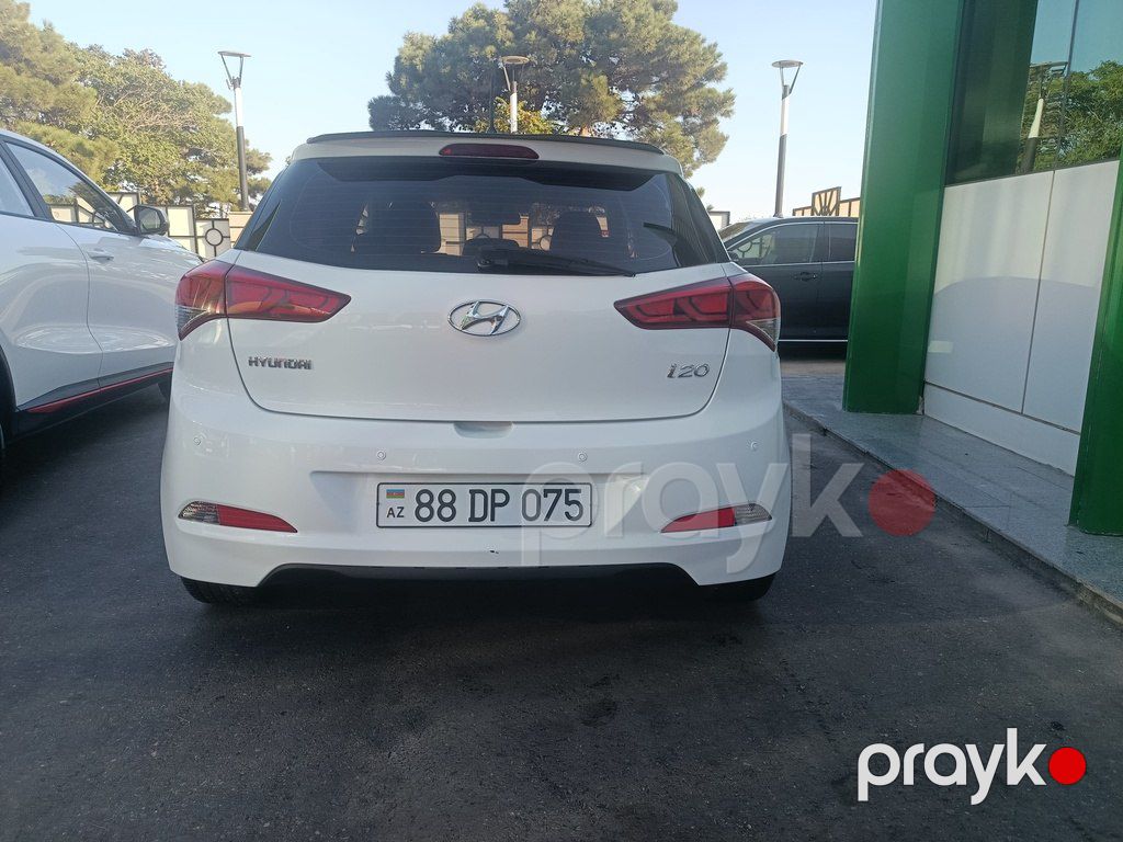 Hyundai i20, 1.1 L, 2016 il, 127 200 km — Avtomobillər, Bakı (12)