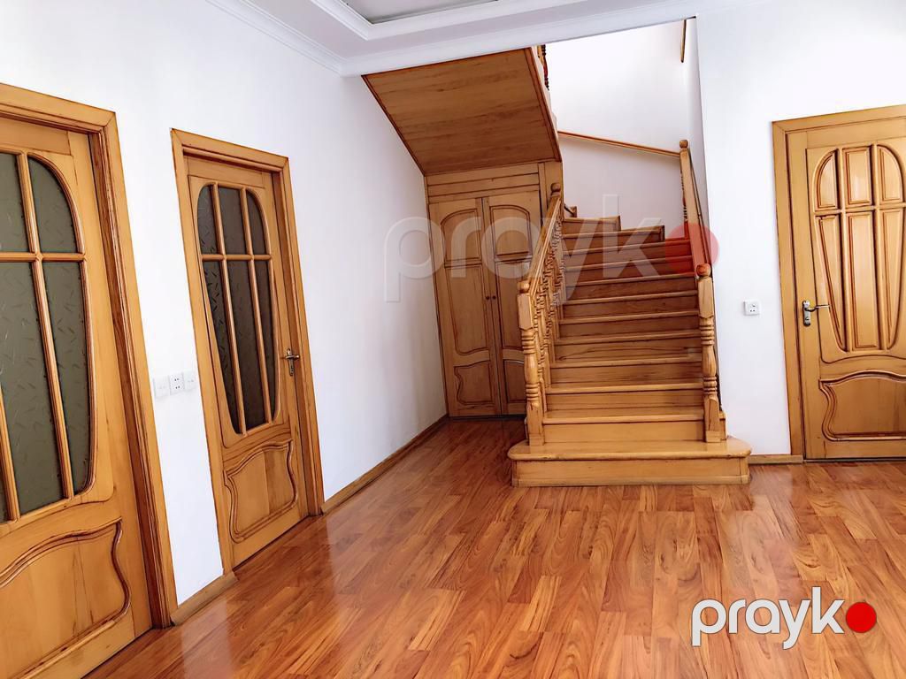 Satılır 12 otaqlı həyət evi/bağ evi 560 m² — Ev, villa, Bakı (7)