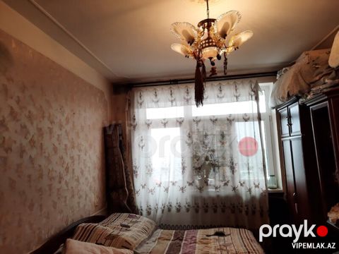 Xətai rayonunda 4 otaqlı Köhnə tikili Satılır, 90 m² — Bakı