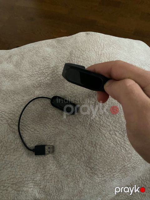 Mi band 4 islek veziyyetde — Bakı