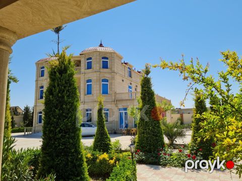 Satılır 10 otaqlı həyət evi/bağ evi 600 m² — Bakı