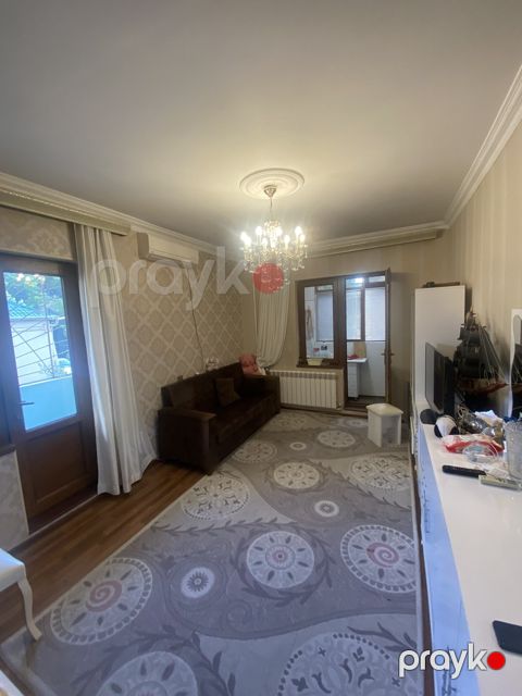Satılır 2 otaqlı köhnə tikili 50 m² — Bakı