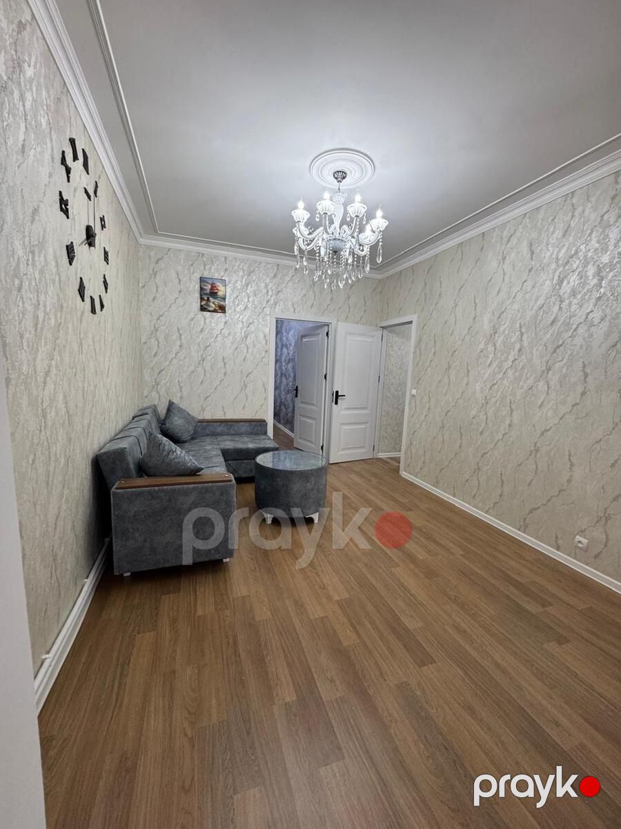 Satılır 2 otaqlı köhnə tikili 58 m² — Mənzil, Bakı (2)
