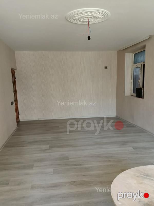 Satılır 5 otaqlı Bina evi menzil (Köhnə tikili), 110 m², 9-cu mikrorayon — Mənzil, Sumqayıt (9)