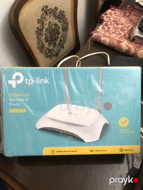 Wifi router az islenib. Tp-link Tezeden secilmir ustunde yazilib — Bakı