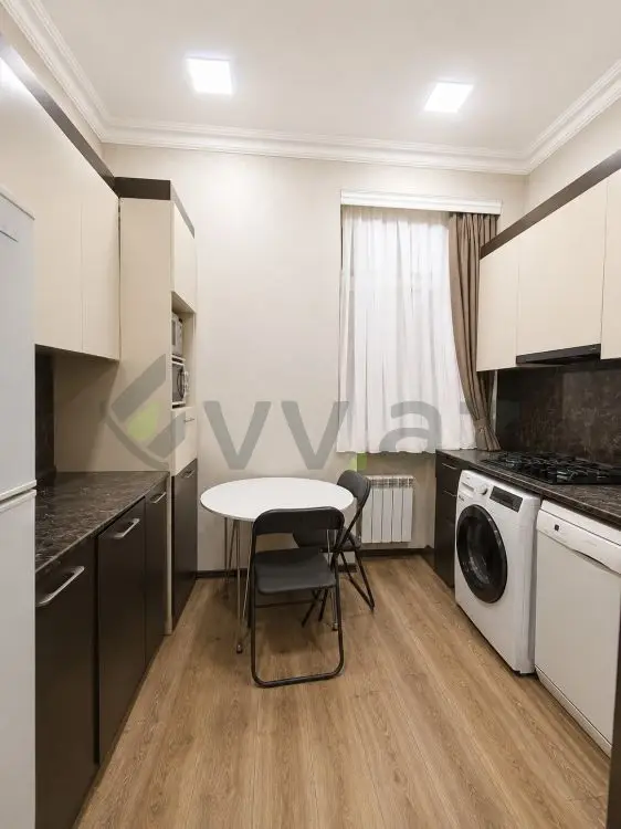 2 otaqlı mənzil Köhnə tikili Kirayə, Montin qəs., Nərimanov, Bakı — Mənzil, Bakı (4)