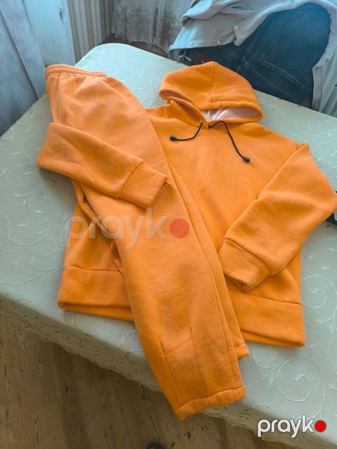 Narıncı rəngdə idman dəsti (hoodie + şalvar) - Model: Kapüşonlu — Bakı