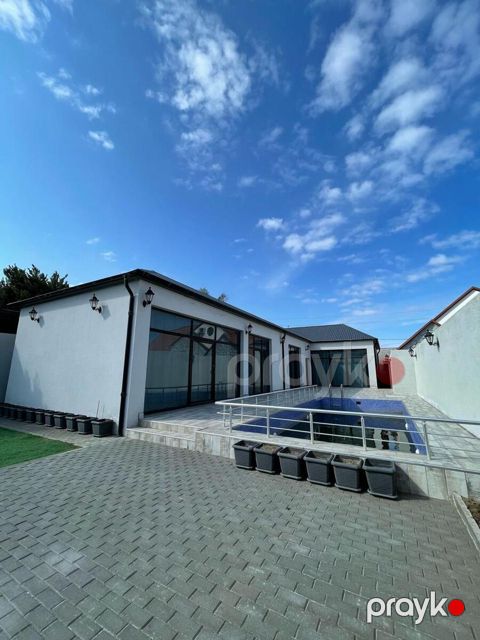 Satılır 4 otaqlı həyət evi/bağ evi 150 m² — Bakı