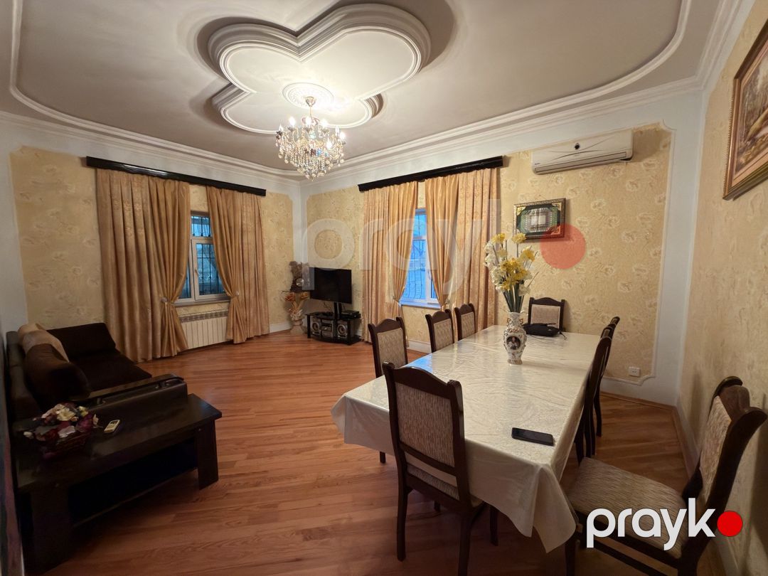 Satılır 8 otaqlı həyət evi/bağ evi 240 m² — Ev, villa, Bakı (2)