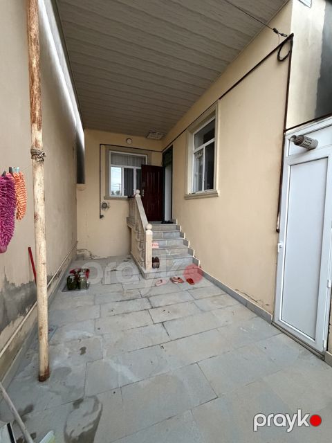 Satılır 3 otaqlı həyət evi/bağ evi 80 m² — Bakı