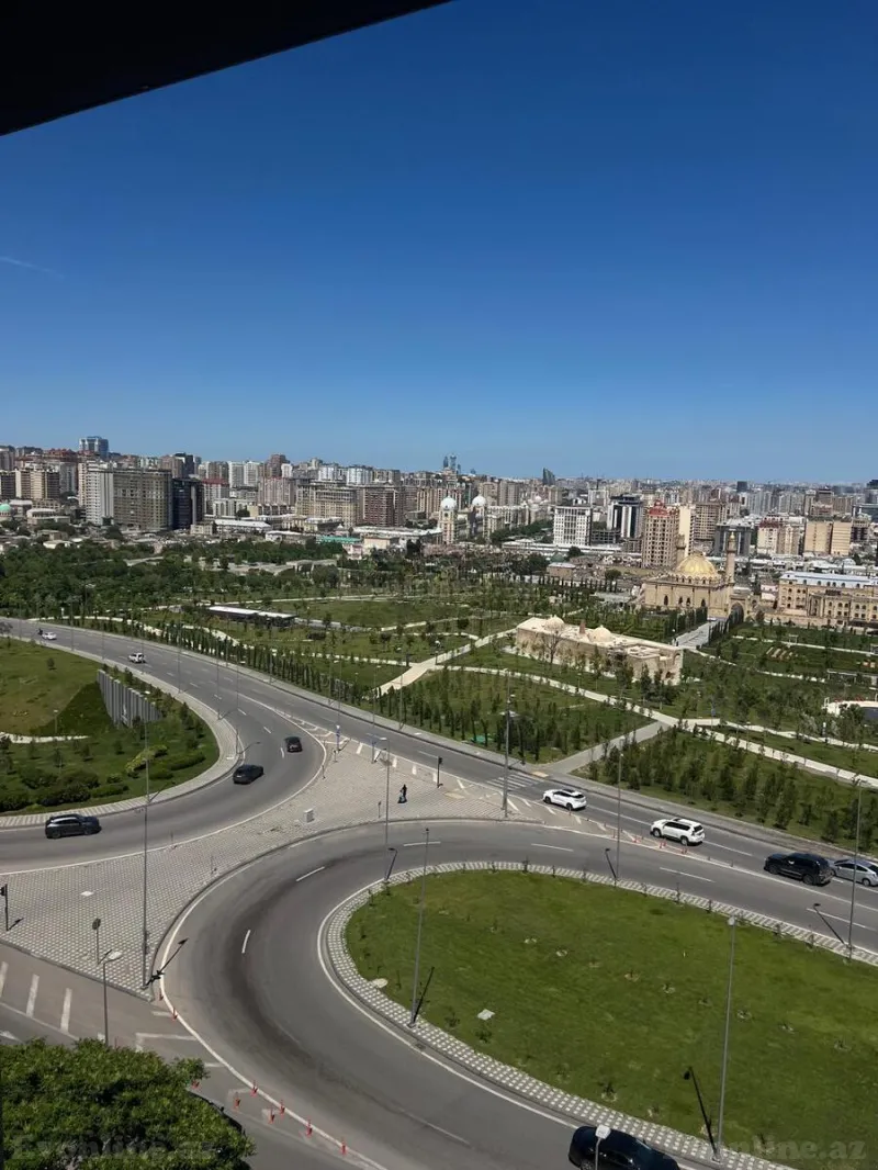 Satılır 3 otaqlı Mənzil Köhnə tikili 80 m² Bakı, Yasamal r — Mənzil, Bakı (4)
