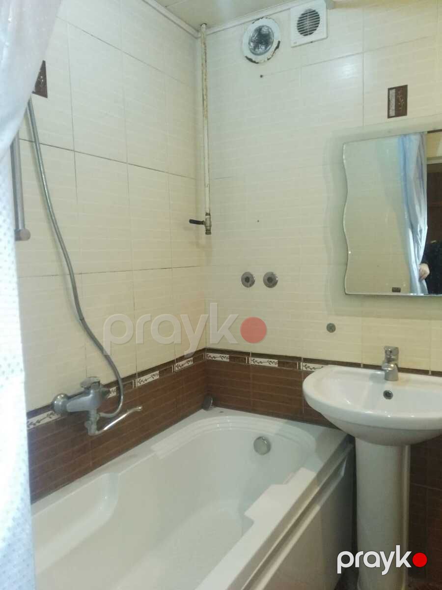 Satılır 2 otaqlı köhnə tikili 65 m² — Mənzil, Bakı (8)