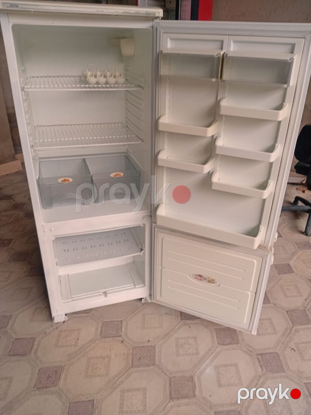 İki qapılı soyuducu - Aşağıda dondurucu, yuxarıda soyuducu kamera — Soyuducular, Xırdalan (5)