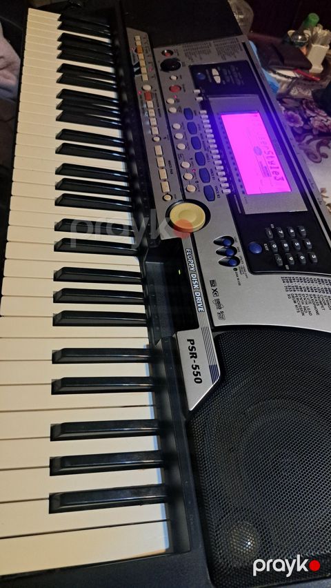 Piano Yamaha 550 — Bakı