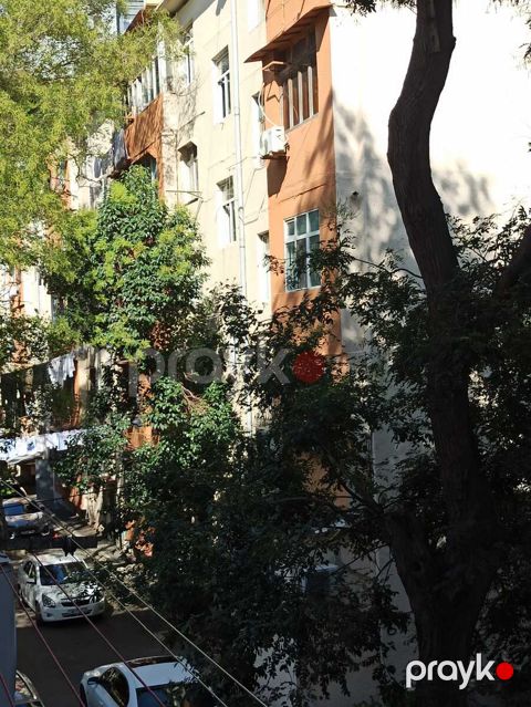 İcarəyə verilir 1 otaqlı köhnə tikili 30 m² — Bakı
