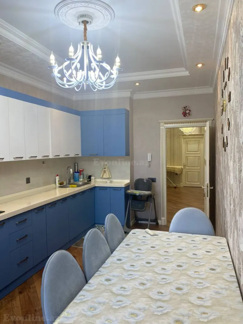 Satılır 3 otaqlı Mənzil Yeni tikili 132 m² Bakı, Yasamal r., İnşaatçılar m., Yeni Yasamal — Mənzil, Bakı (5)
