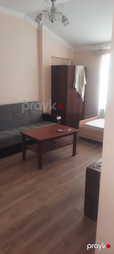 İcarəyə verilir 1 otaqlı köhnə tikili 45 m² — Bakı