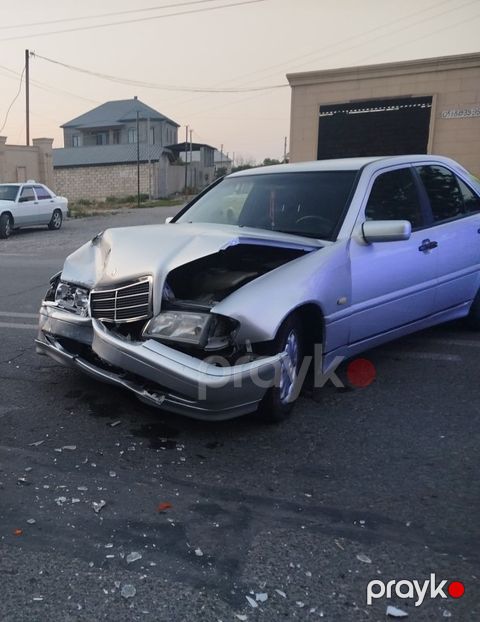 Mercedes C 180, 1.8 L, 1998 il, 340 000 km — Şirvan