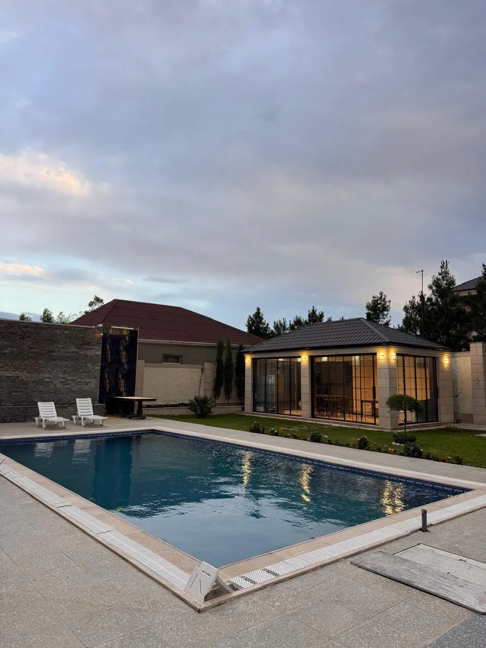 Şüvəlan, 6 otaqlı Villa satılır - 300 m², 3 mərtəbə, 11 sot — Ev, villa, Bakı (3)