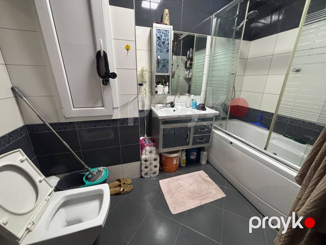 Satılır 4 otaqlı köhnə tikili 110 m² — Mənzil, Bakı (7)
