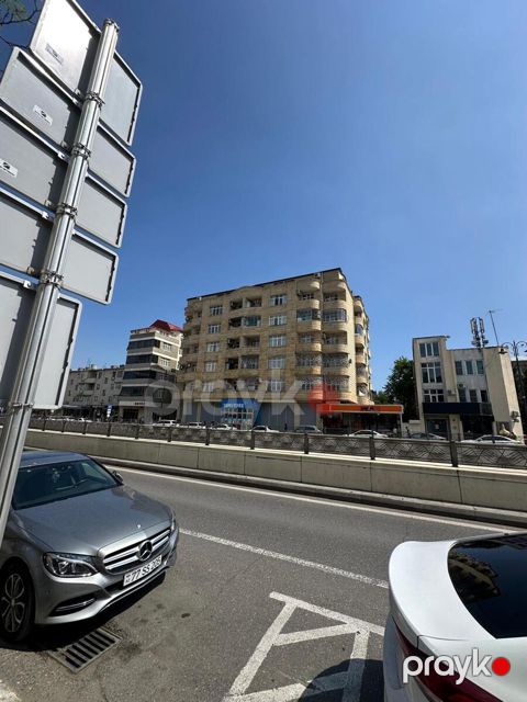 Satılır 4 otaqlı yeni tikili 182 m² — Bakı