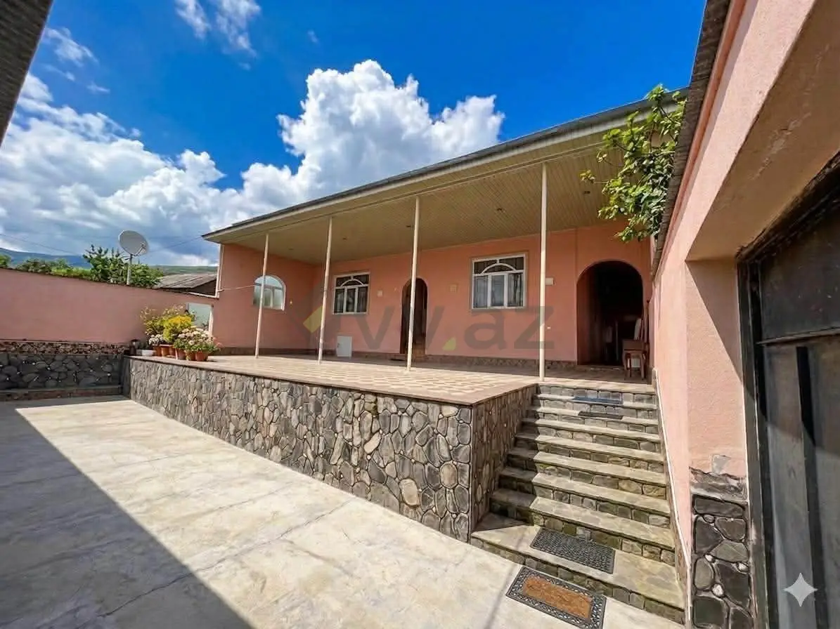 4 otaqlı Həyət evi Satılır, Şəki — Elşən Cəbrayılov