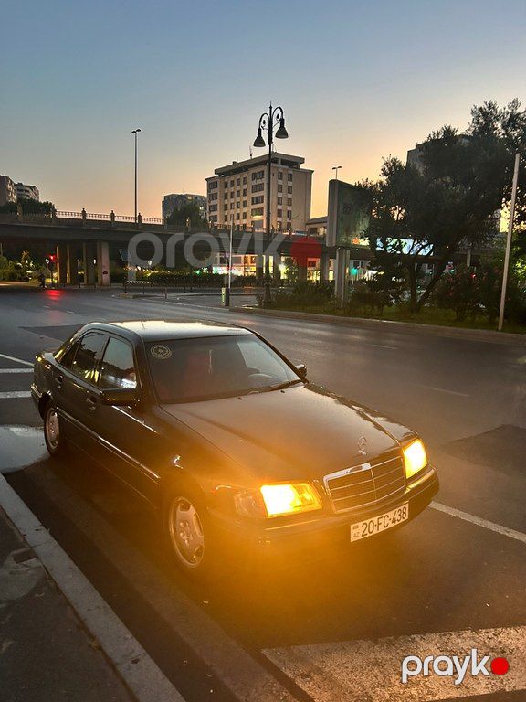 Mercedes C 200, 2.0 L, 1994 il, 337 000 km — Avtomobillər, Bakı (12)