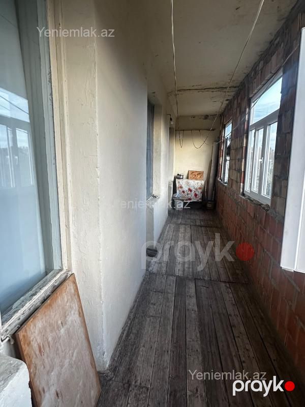 Satılır 5 otaqlı Bina evi menzil (Köhnə tikili), 100 m², 9-cu mikrorayon — Mənzil, Sumqayıt (9)