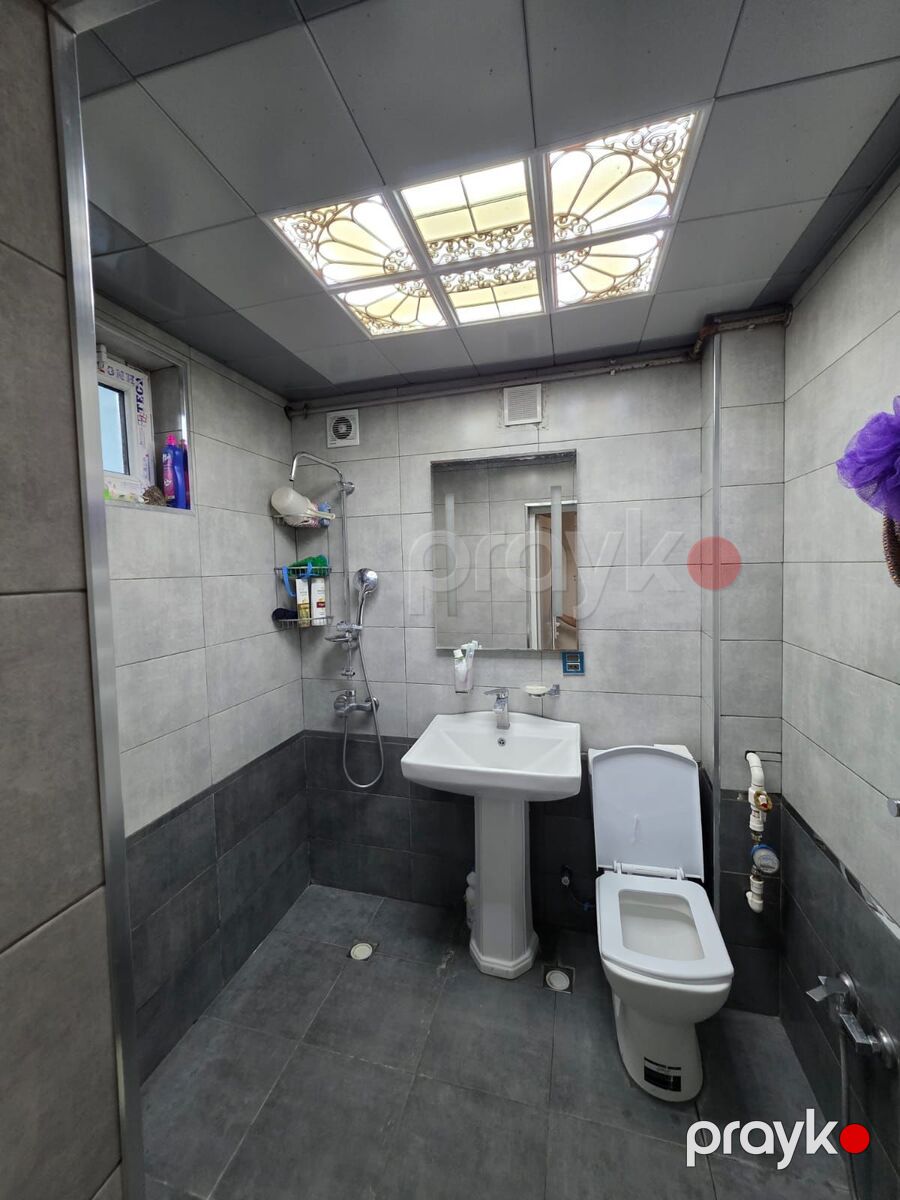 Satılır 2 otaqlı köhnə tikili 60 m² — Mənzil, Bakı (10)