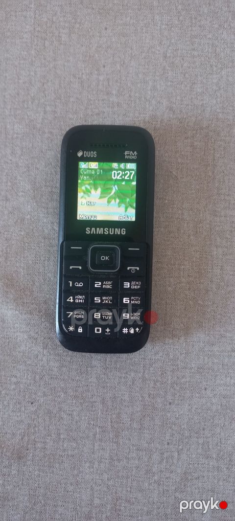 Samsung rəng - Qara, İki sim kartlı — Bakı