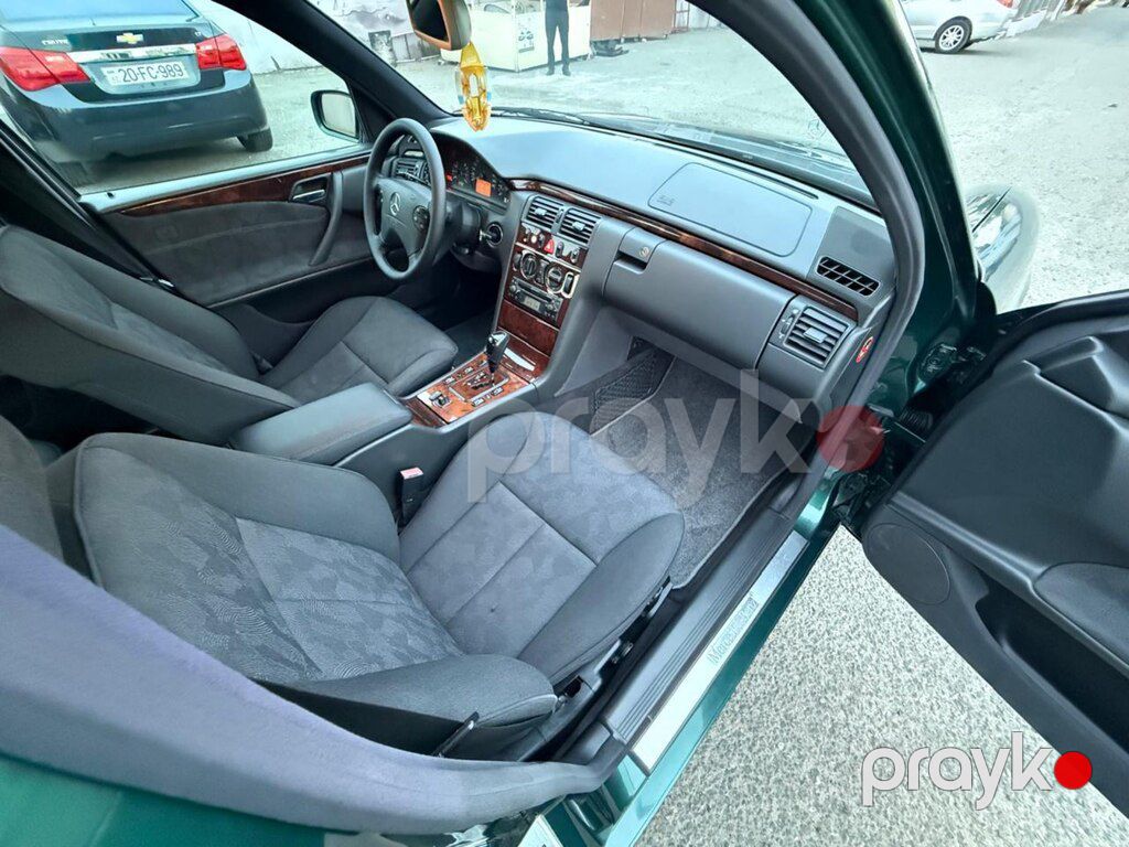 Mercedes E 240, 2.4 L, 2000 il, 265 900 km — Avtomobillər, Gəncə (10)