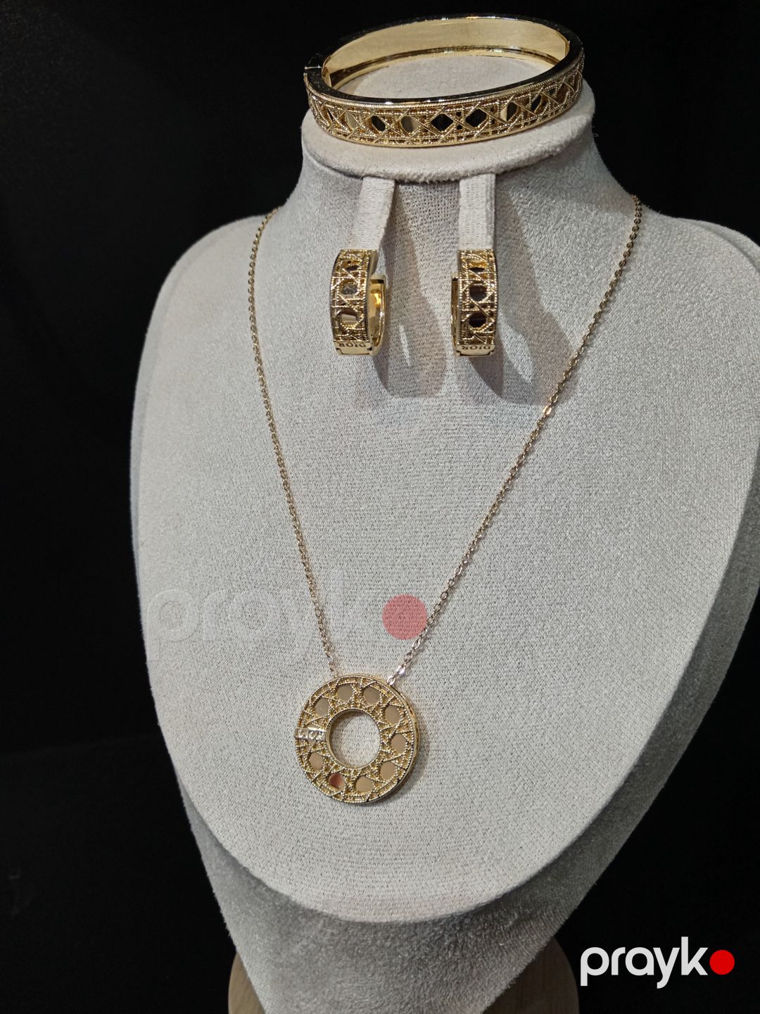 Bijuteriya dəsti boyunbağı, qolbaq, sırğa və üzük N-63 — Mallar, Bakı (2)