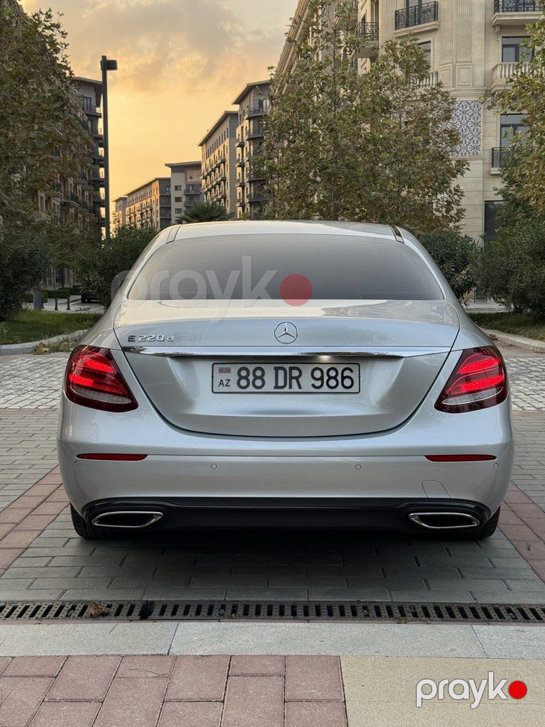 Mercedes E 220 d, 2.0 L, 2016 il, 125 000 km — Avtomobillər, Bakı (4)