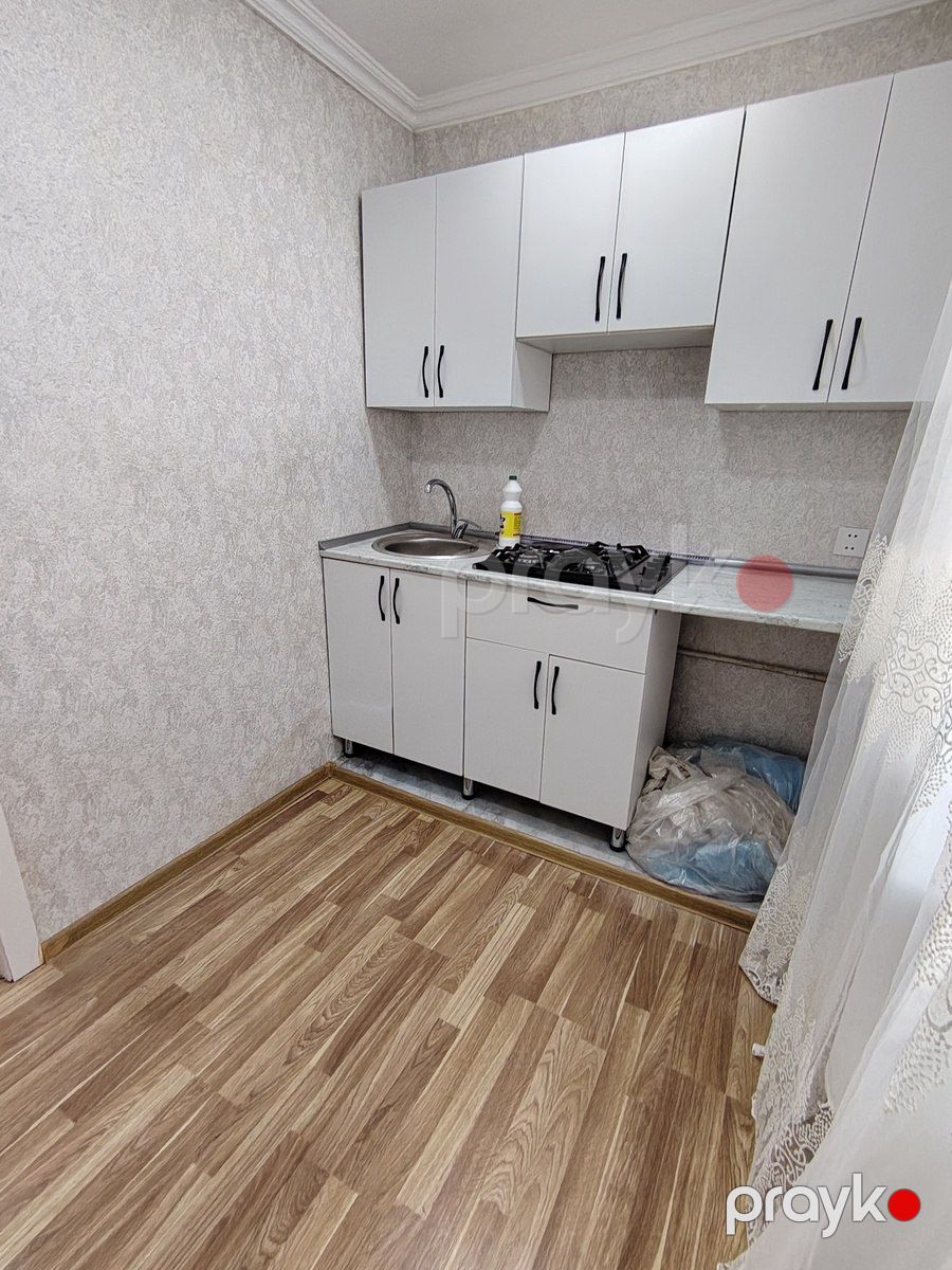 Satılır 1 otaqlı köhnə tikili 41 m² — Mənzil, Bakı (7)