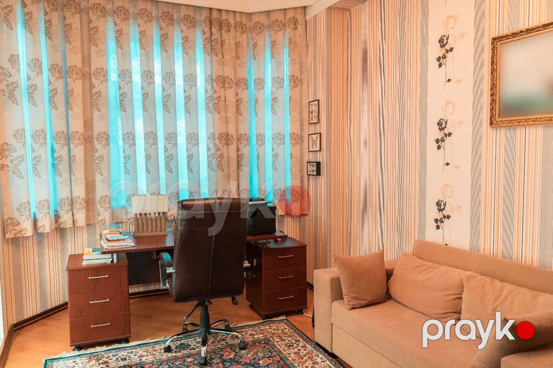 Satılır 8 otaqlı həyət evi/bağ evi 600 m² — Ev, villa, Bakı (10)