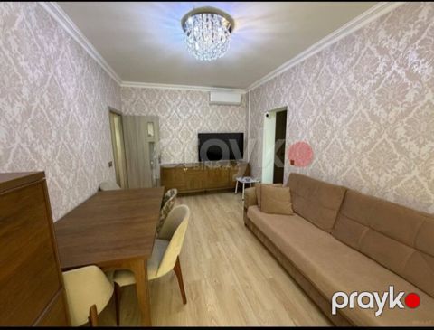 Bakı, 8-ci mikrorayon, 2 otaqlı, Köhnə tikili, m. Azadlıq Prospekti, 60 kv. m — Bakı