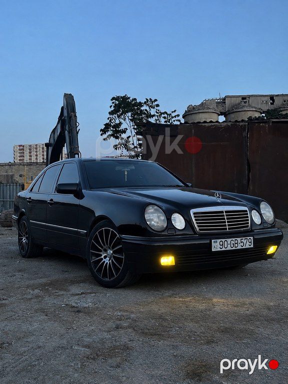 Mercedes E 320, 3.2 L, 1995 il, 378 000 km — Avtomobillər, Bakı (8)