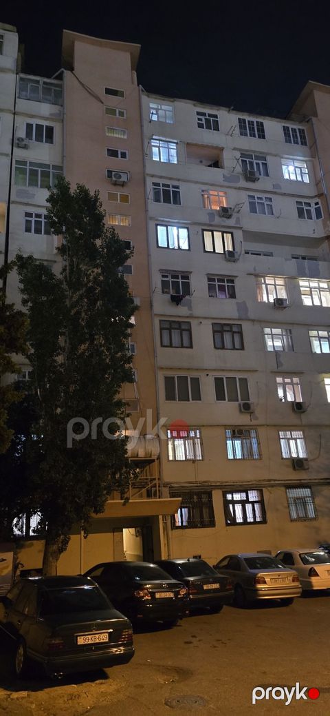 Satılır 3 otaqlı köhnə tikili 80 m² — Bakı