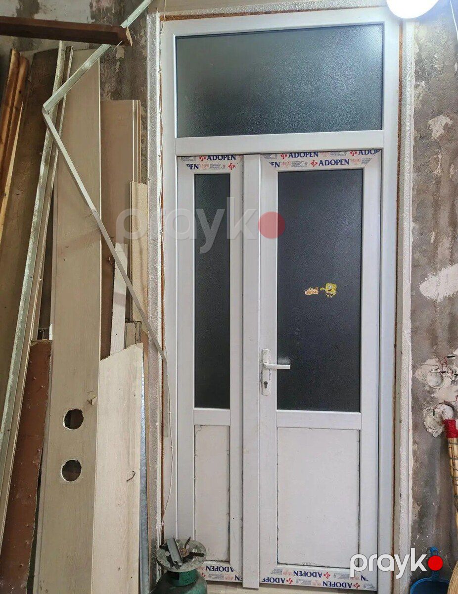 Plastik qapı — Təmir və inşaat, Bakı (2)