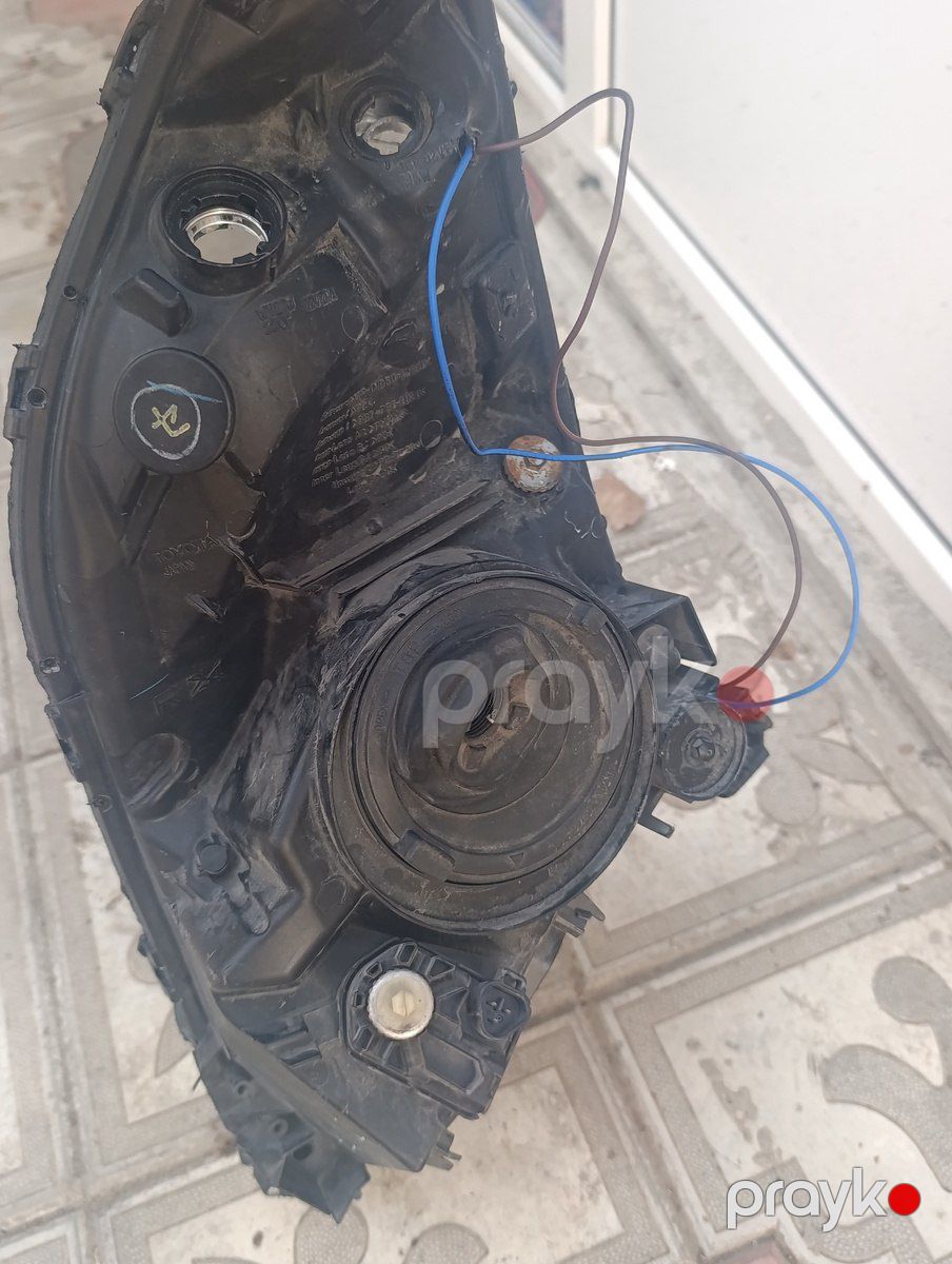 Toyota Prius farası — Ehtiyat hissələri və aksesuarlar, Bakı (5)