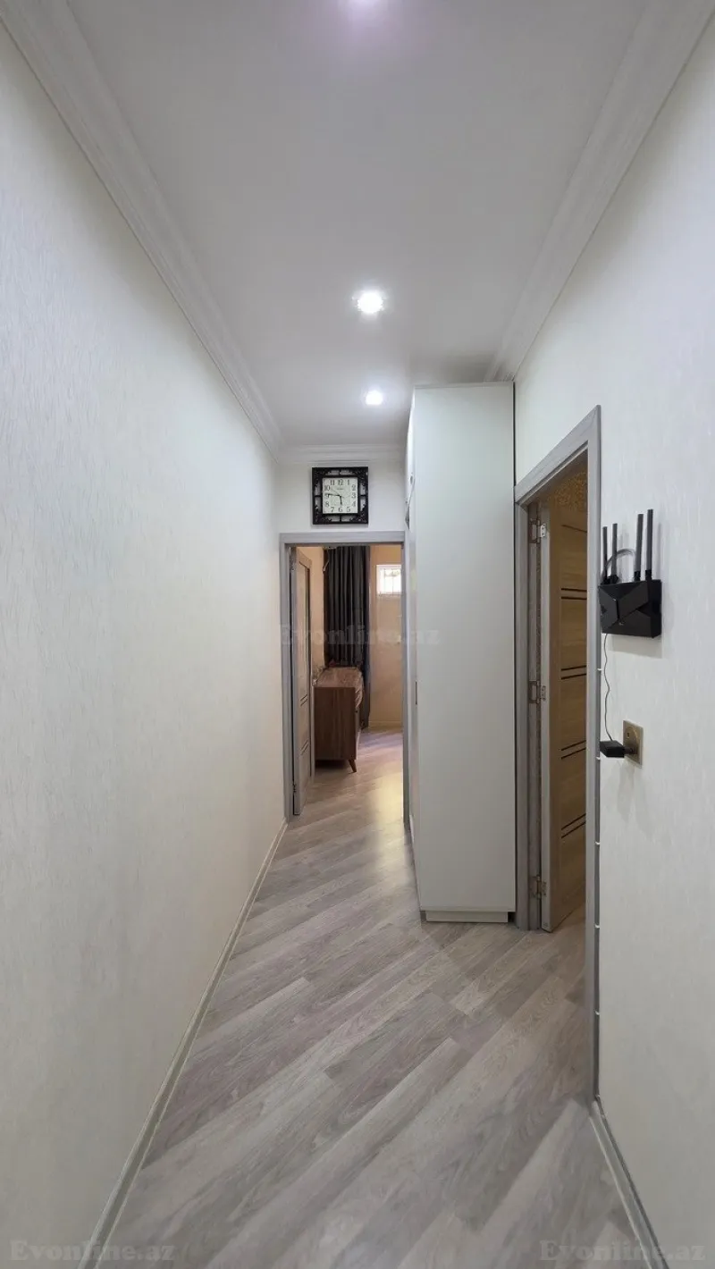 Satılır 2 otaqlı Mənzil Köhnə tikili 60 m² Bakı, Sabunçu r., Bakıxanov — Mənzil, Bakı (5)