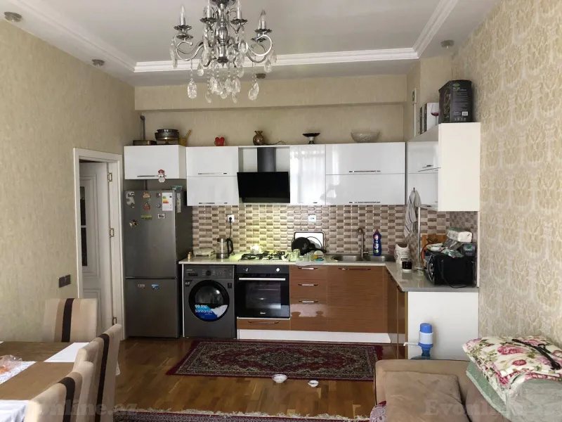 Satılır 3 otaqlı Mənzil Yeni tikili 78 m² Bakı, Binəqədi r., Azadlıq prospekti m., 7-ci mikrorayon — Bakı