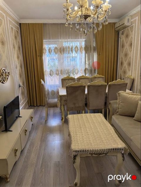 Satılır 3 otaqlı köhnə tikili 80 m² — Bakı