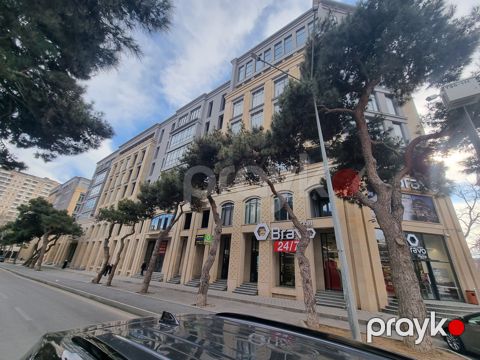 Satılır 3 otaqlı yeni tikili 144 m² — Bakı