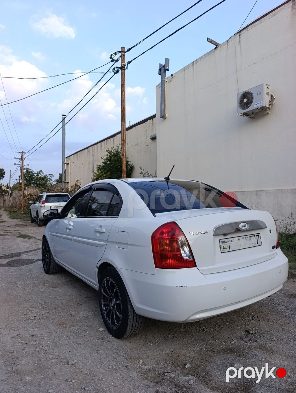 Hyundai Verna: 1.5 l 2008 il Sedan — Avtomobillər, Digah (2)