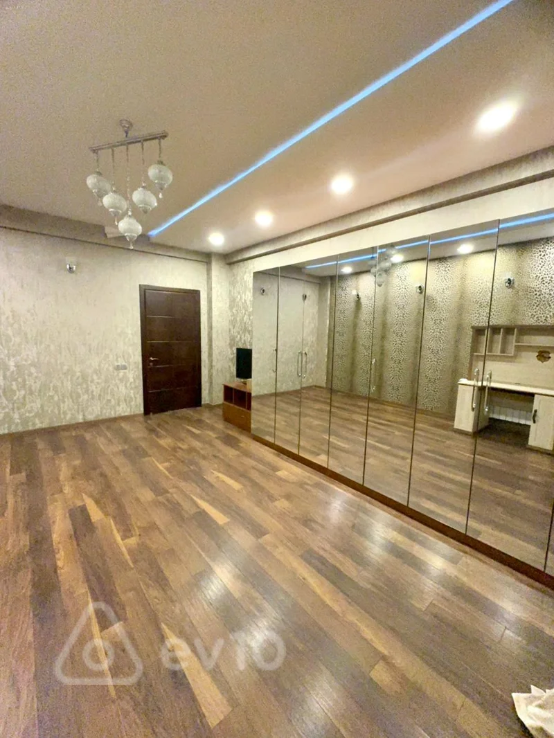4 otaqlı mənzil, 200 m², Nəcəfqulu Rəfiyev küçəsi — kirayə — Mənzil, Bakı (11)