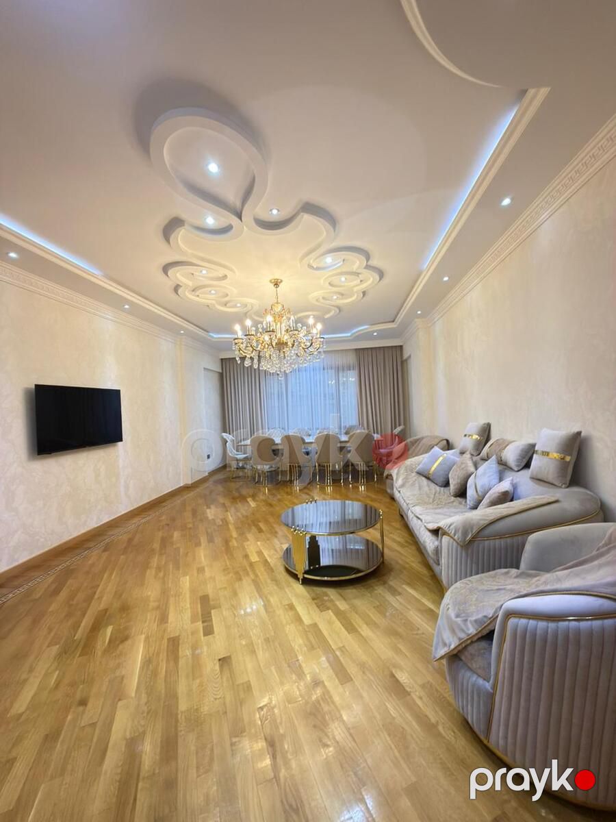 Satılır 4 otaqlı yeni tikili 240 m² — Mənzil, Bakı (9)