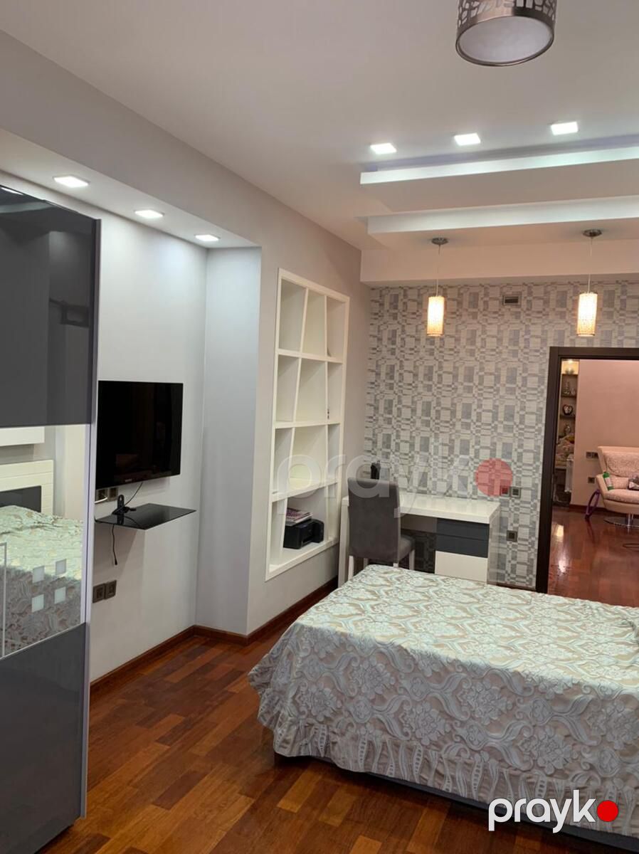 Satılır 4 otaqlı yeni tikili 225 m² — Mənzil, Bakı (11)
