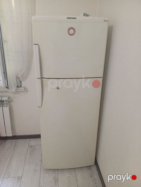 İşlənmiş 2 qapılı Hitachi Soyuducu Satılır, rəng - Bej, Təkərli — Masazır