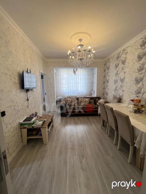 Satılır 2 otaqlı köhnə tikili 60 m² — Bakı